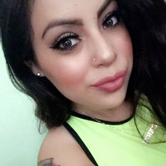 Meet your Posher, Saray - Picture 1 of 1